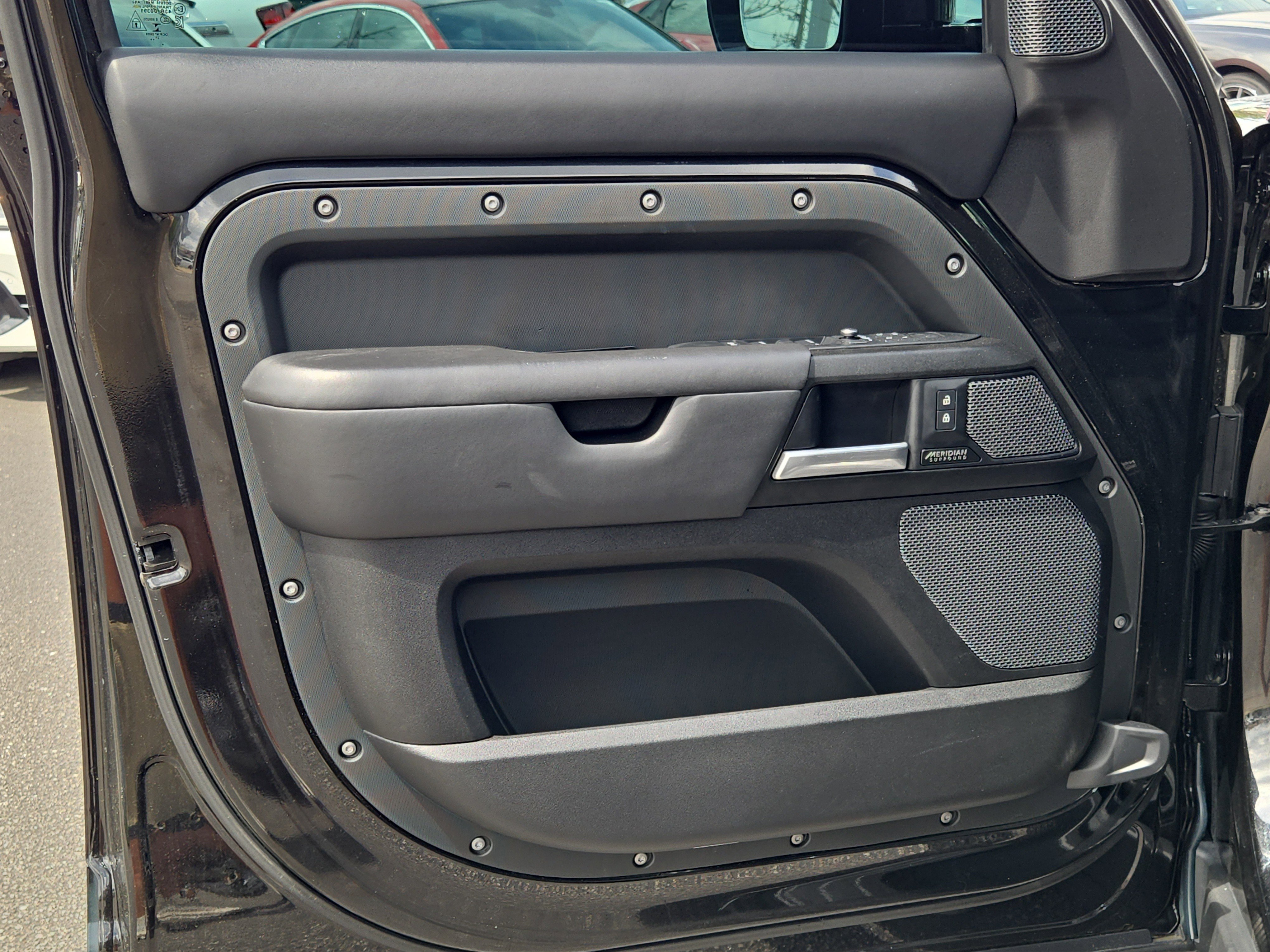 Used 2023 Black Land Rover V8 image 23