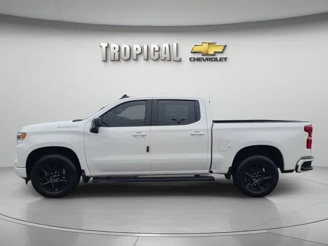 New 2026 Summit White Chevrolet RST image 2