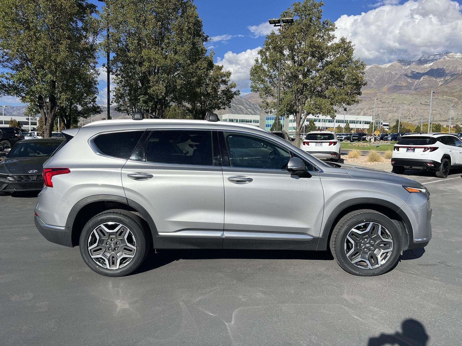 2023 Hyundai Santa Fe Limited - Photo 17