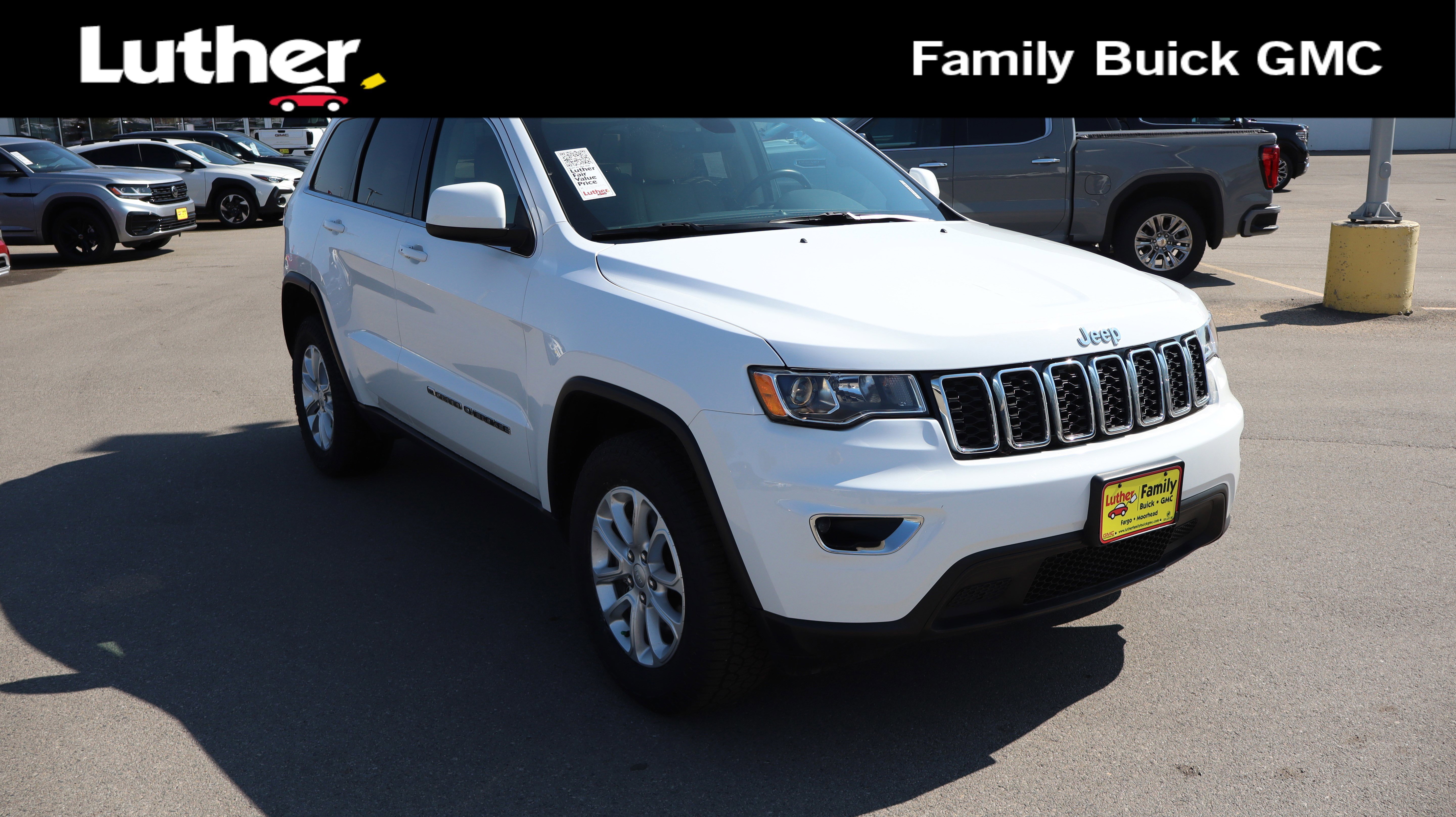 2022 Jeep Grand Cherokee Laredo E 4WD's photo