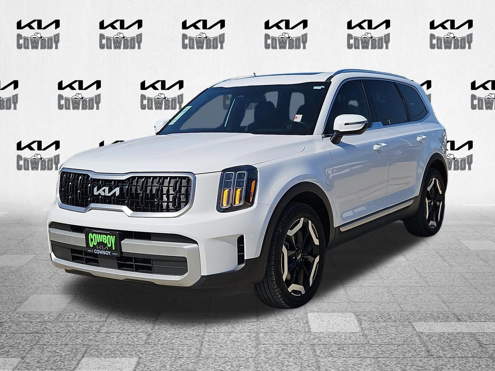 Certified Used 2024 Glacial White Pearl Kia EX image 3