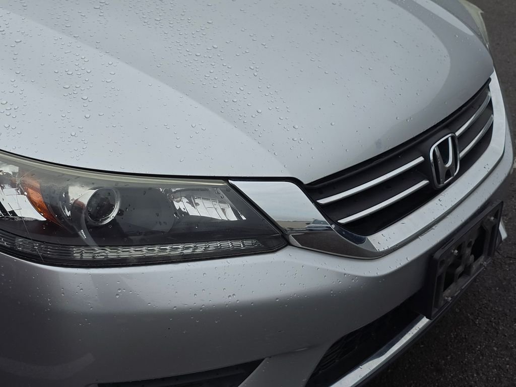 Used 2014  Honda LX image 12