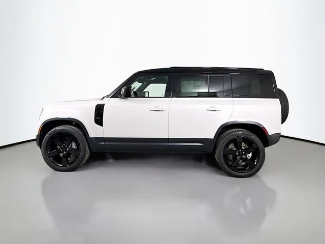 Used 2026 Gray Land Rover S image 8
