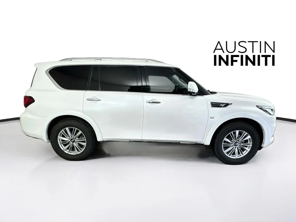 Used 2018 White INFINITI  image 8