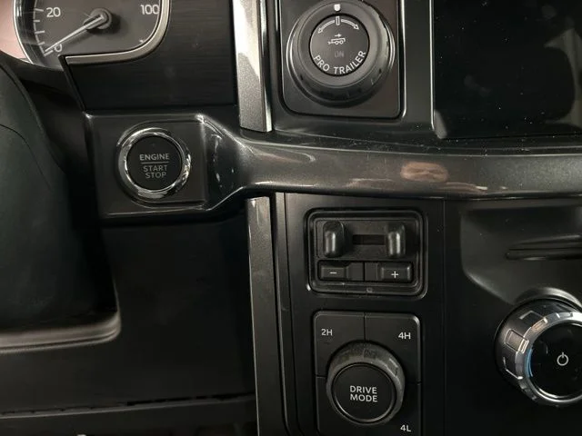 Used 2023 Blue Ford XLT image 12