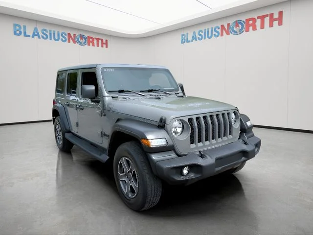 Used 2022 Gray Jeep Unlimited Sport S image 3