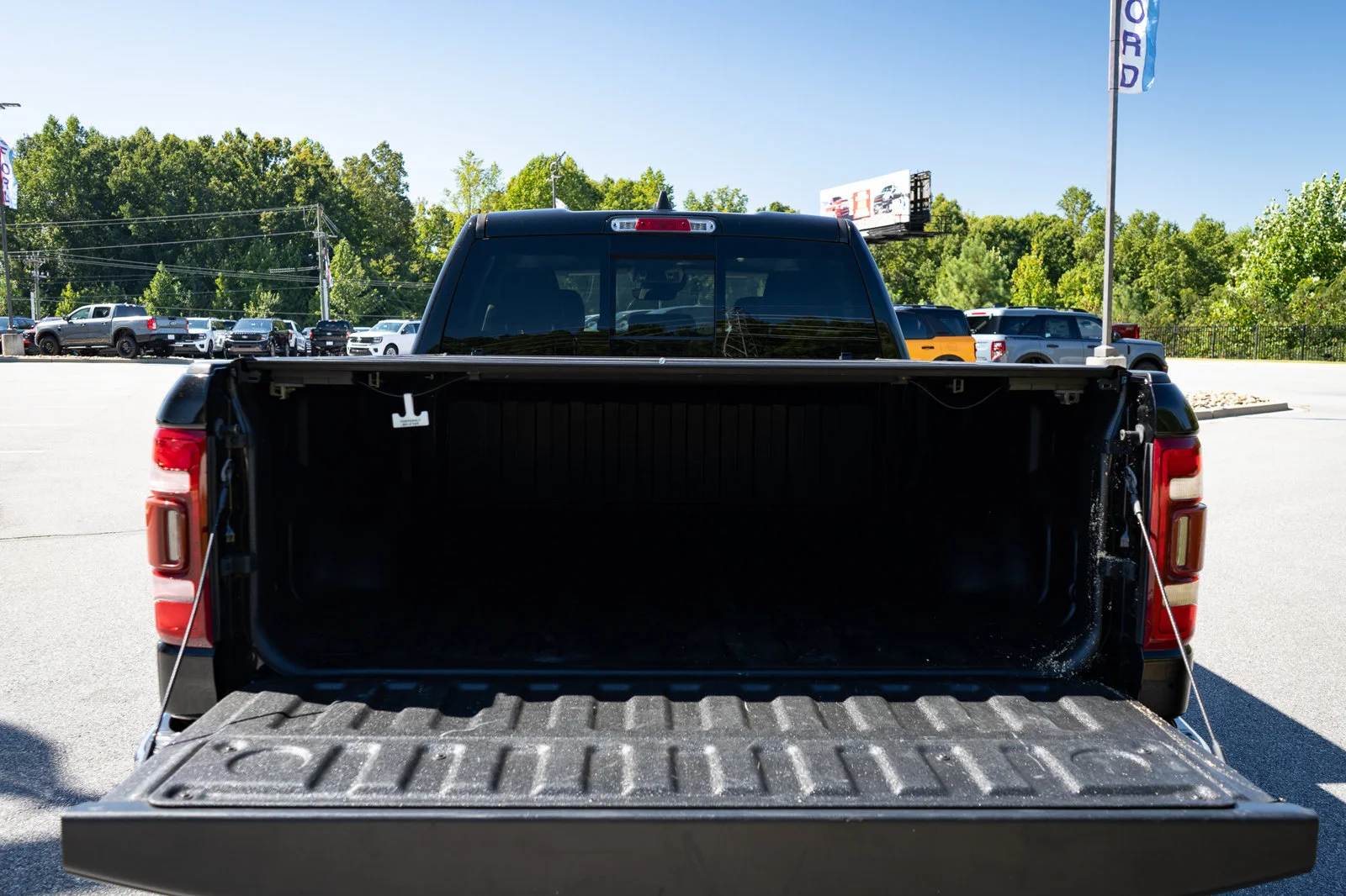 Used 2022 Black Ram Laramie image 9