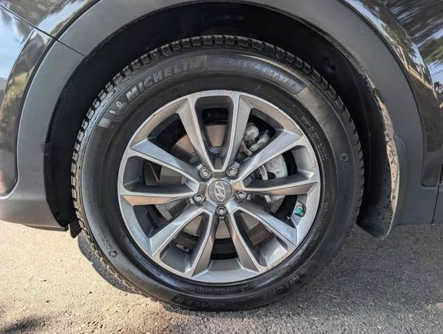 Used 2017 Espresso Hyundai SE image 7