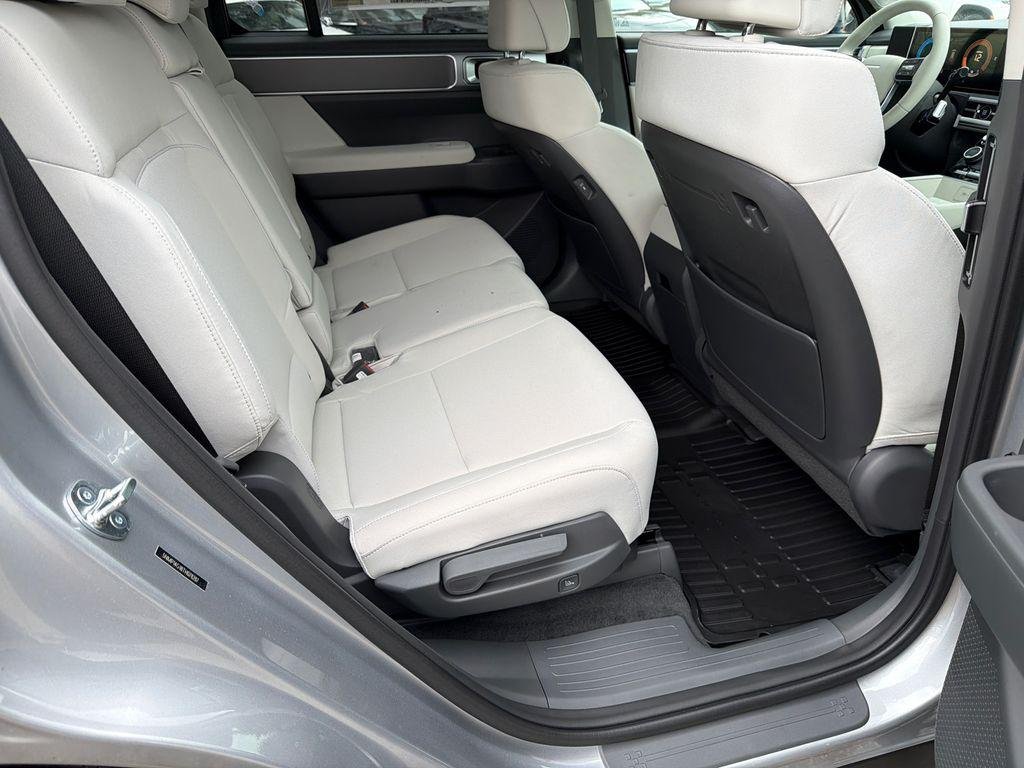 2026 Hyundai Santa Fe SE - Photo 15