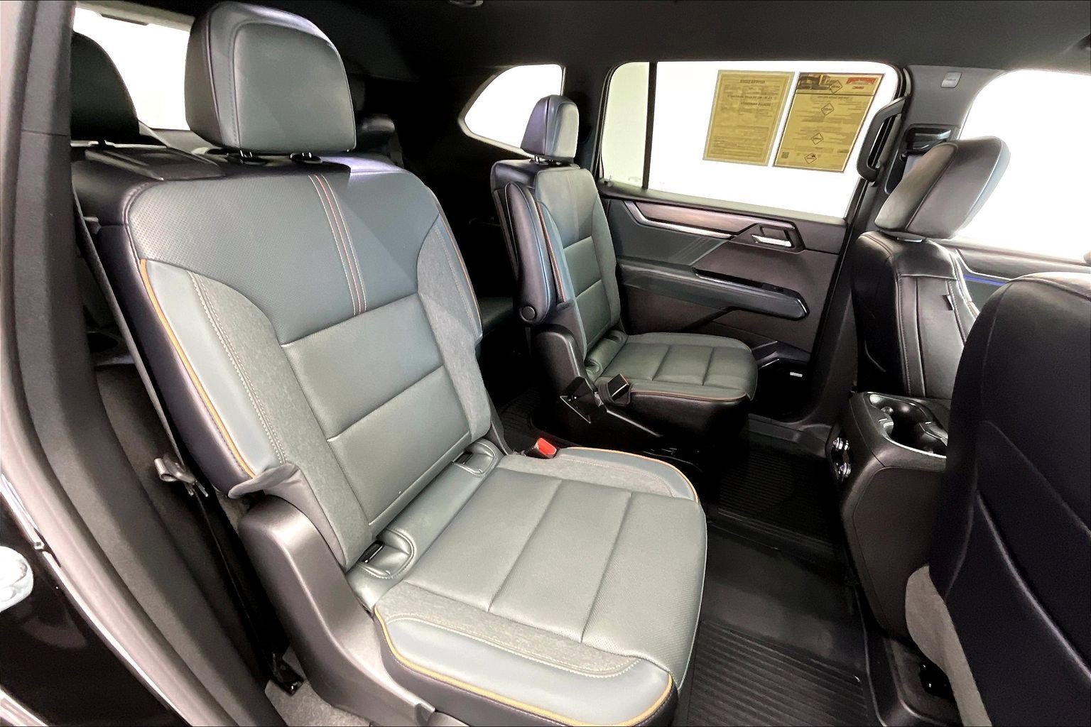 2026 GMC Acadia AT4 - Photo 18