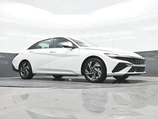 New 2026 White Hyundai Limited image 15