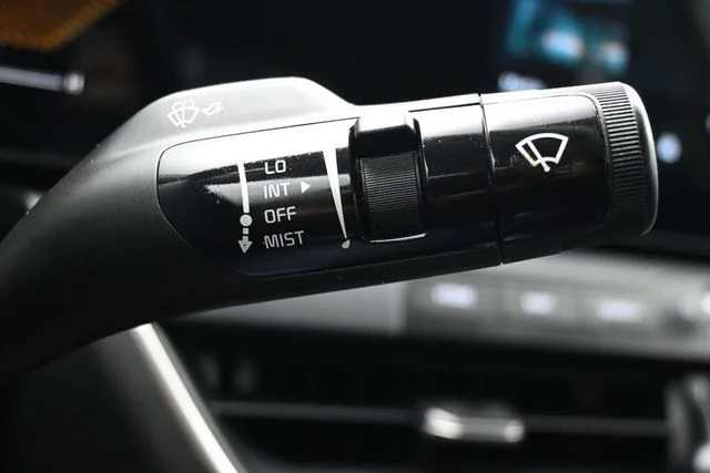 Used 2025 Blue Kia LXS image 20