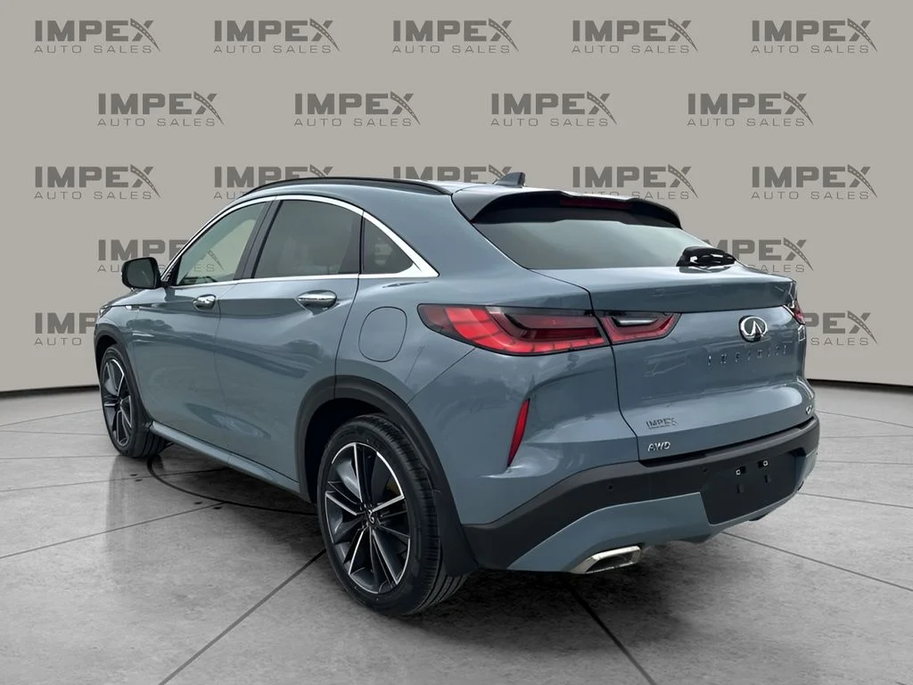 Used 2023 Gray INFINITI LUXE image 3