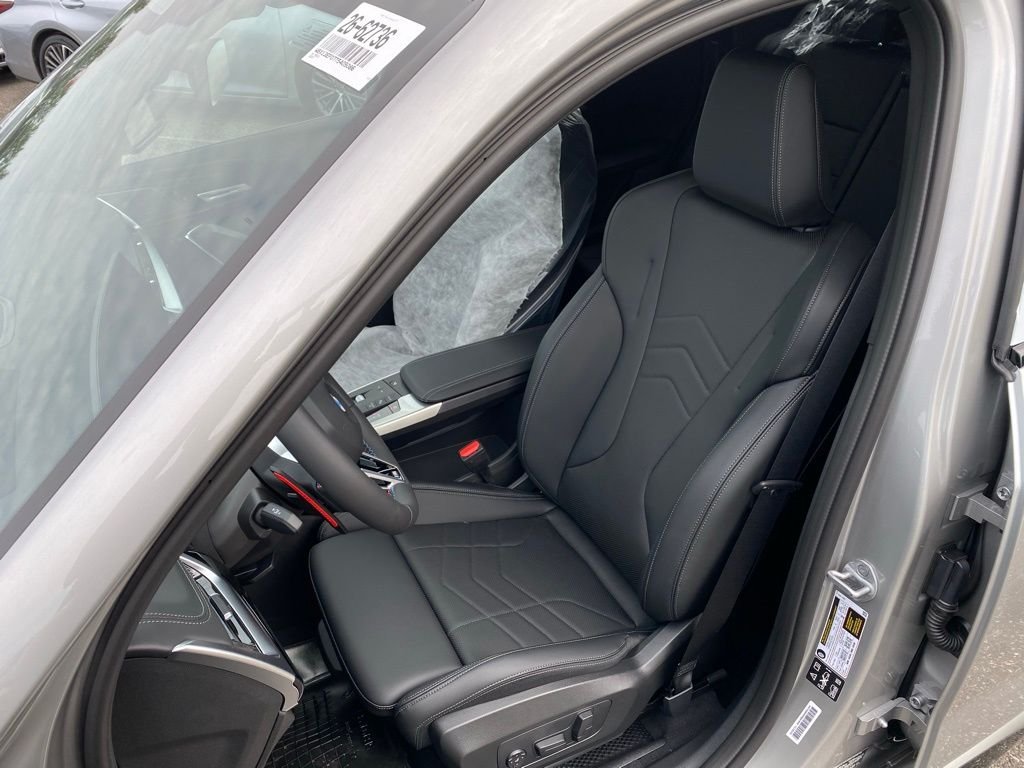 2026 BMW X1 M35i - Photo 12