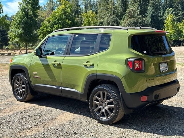 Used 2016 Jungle Green Jeep Latitude image 7