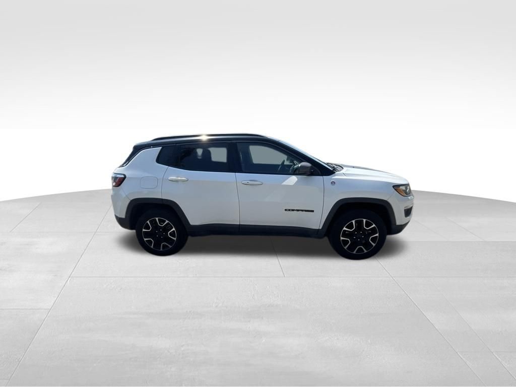 Used 2021 White Jeep Trailhawk image 17