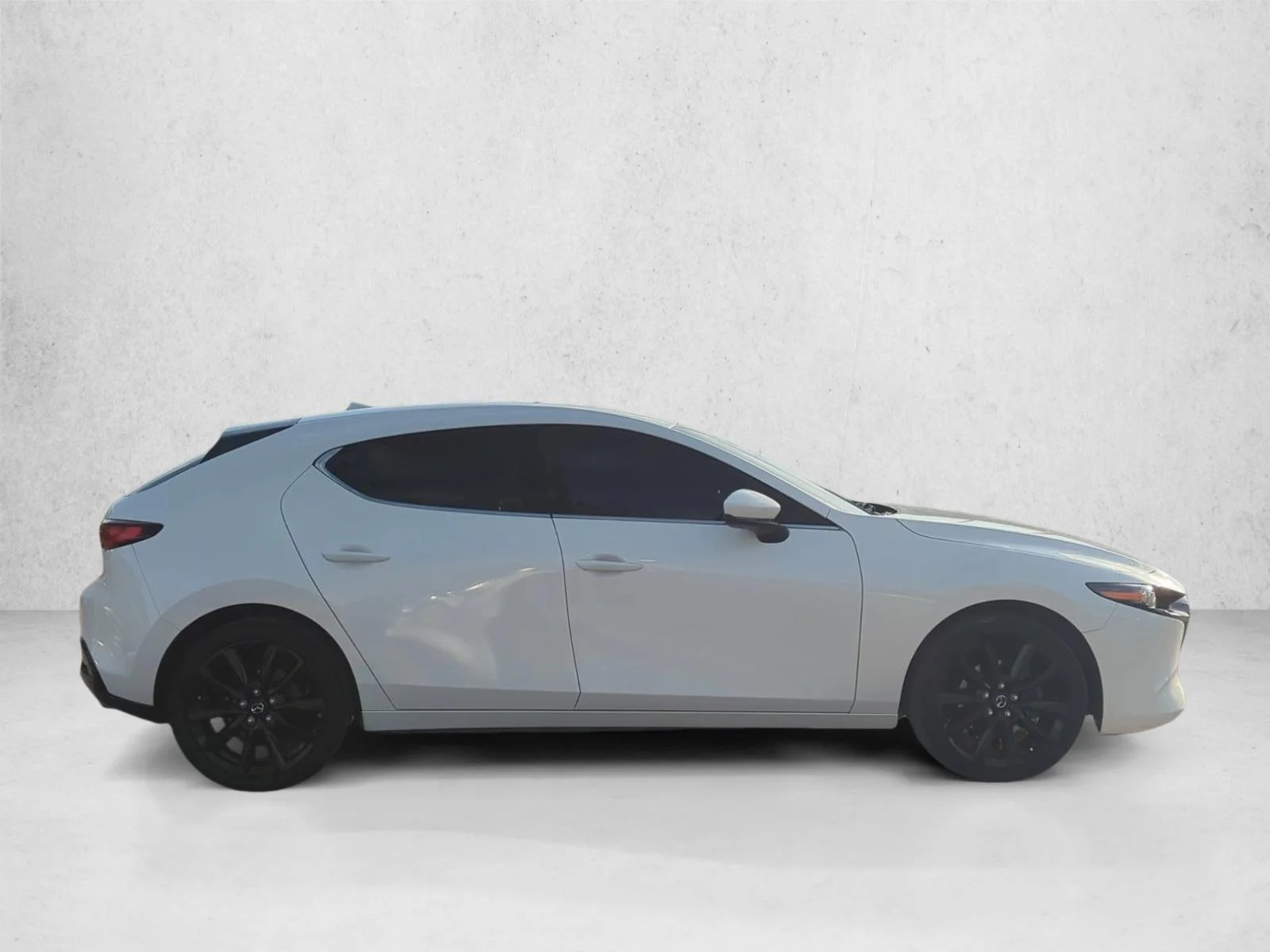 Used 2023 Snowflake White Pearl Mica Mazda 2.5 S Premium image 4