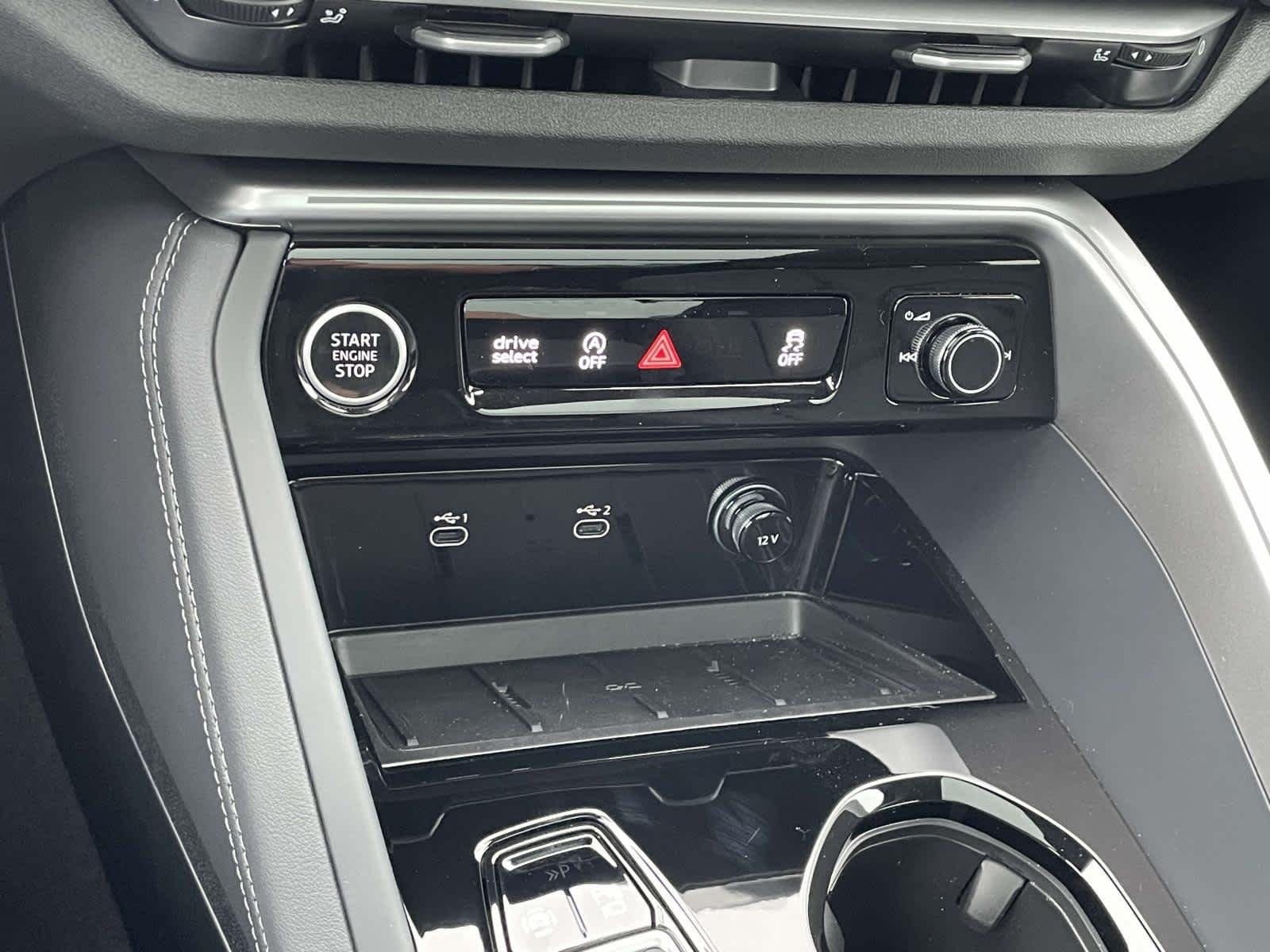New 2026 2Y2Y/White Audi Premium image 29