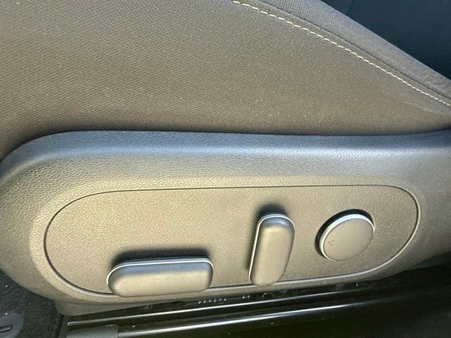 Used 2025 Yellow Hyundai SEL image 13