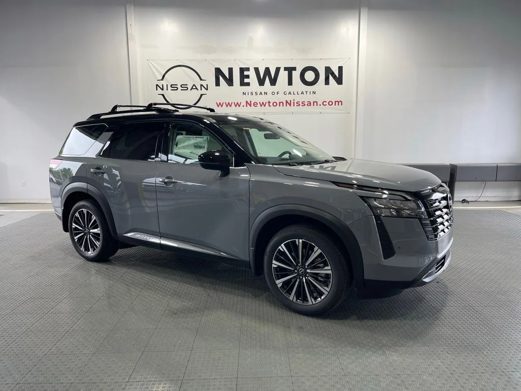 2026 Nissan Pathfinder Platinum 2WD's photo