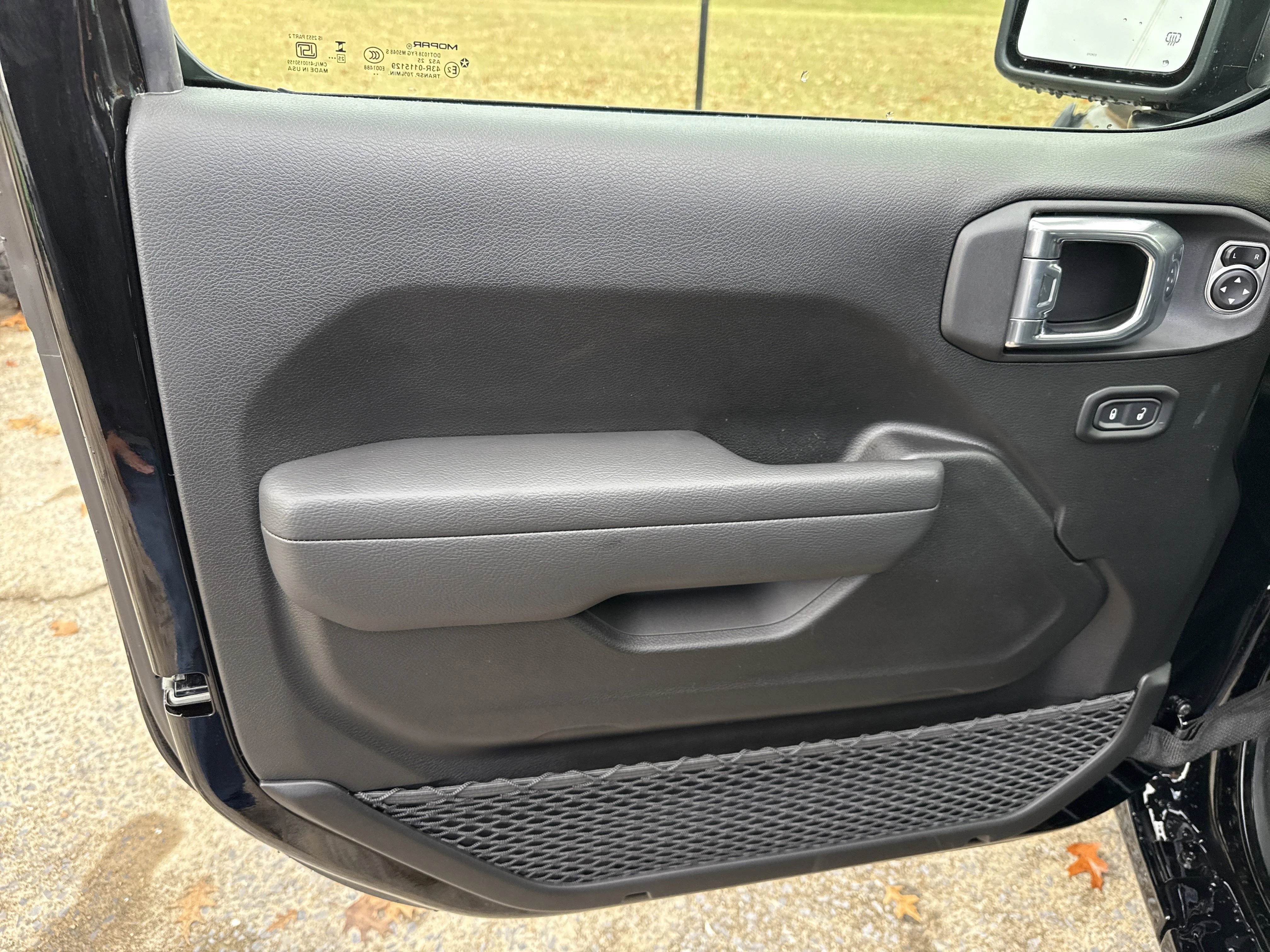 New 2026 Black Clearcoat Jeep Sport S image 10