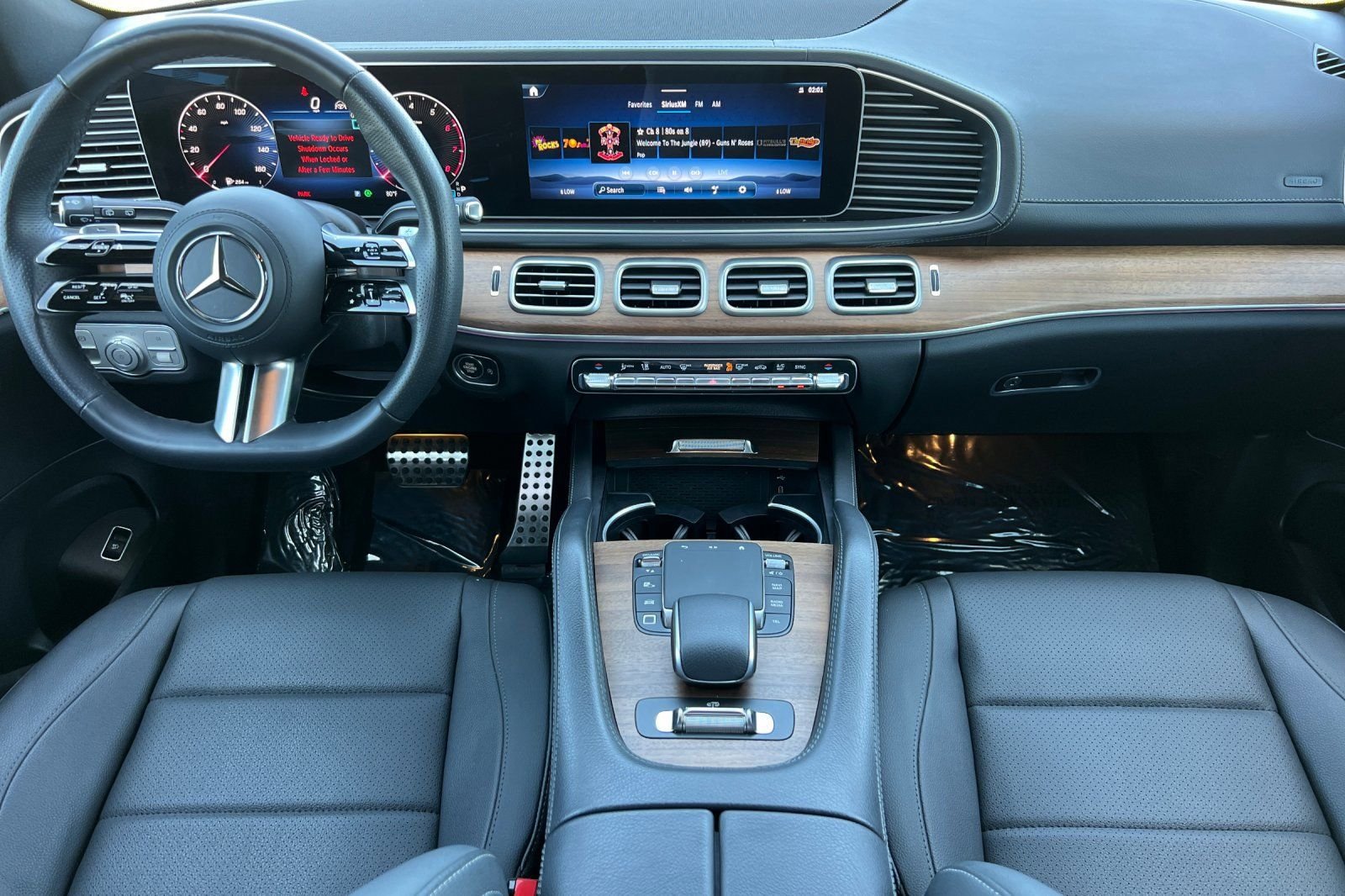 Used 2025 Selenite Grey Metallic Mercedes-Benz 450 image 3