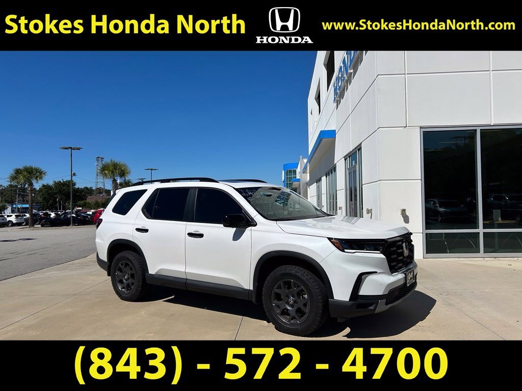 Used 2025 White Honda TrailSport image 1