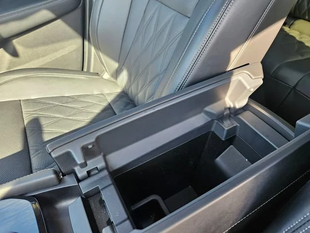 Used 2026 Gray Nissan Platinum image 27