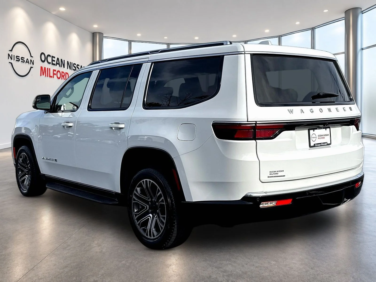 Used 2023 Bright White Clearcoat Jeep Base image 8
