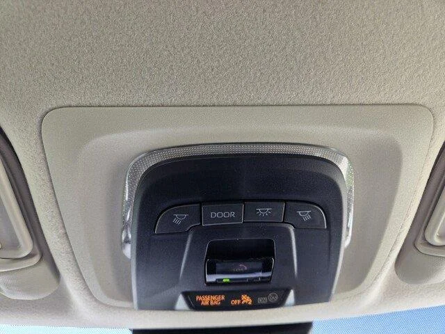 Used 2026 Wind Chill Pearl Toyota LE image 17
