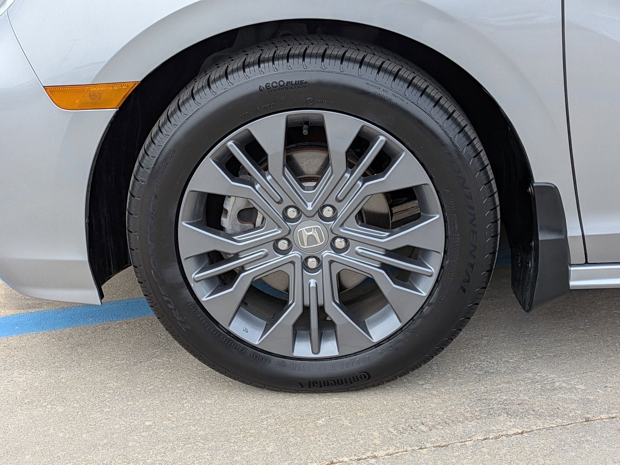 2025 Honda Odyssey Touring - Photo 34