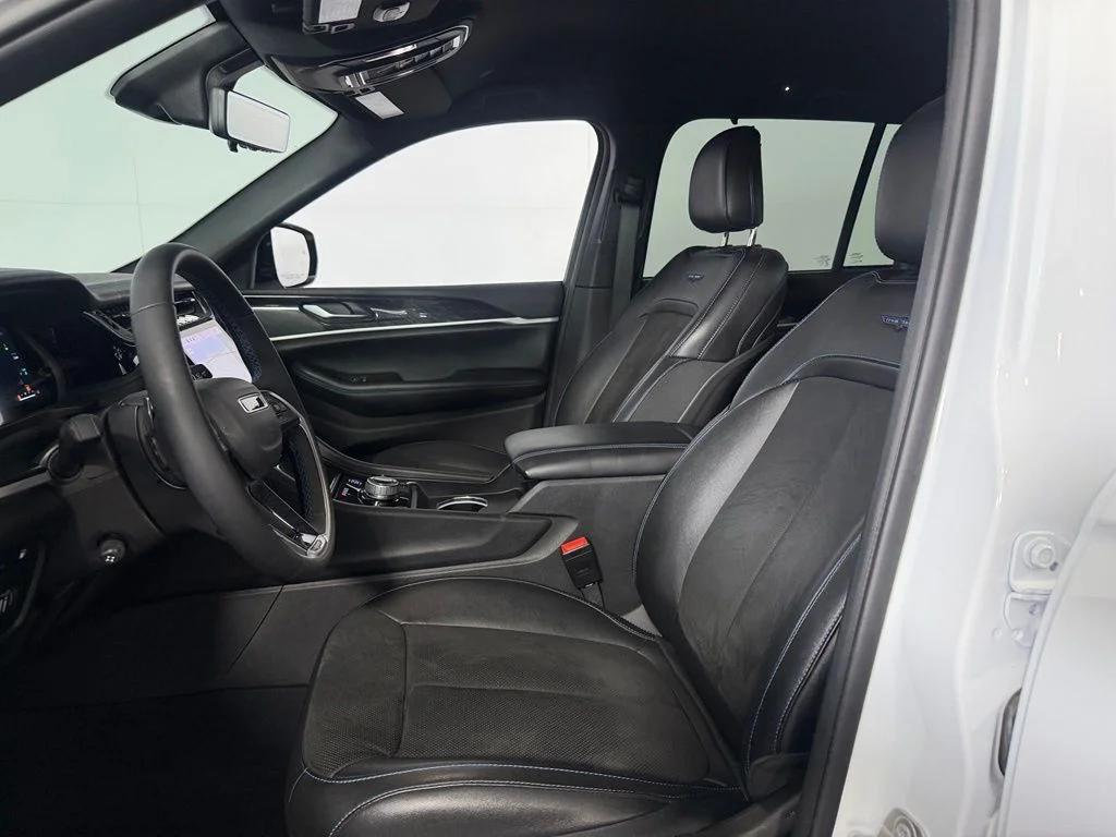 Used 2023 White Jeep Trailhawk 4xe image 22