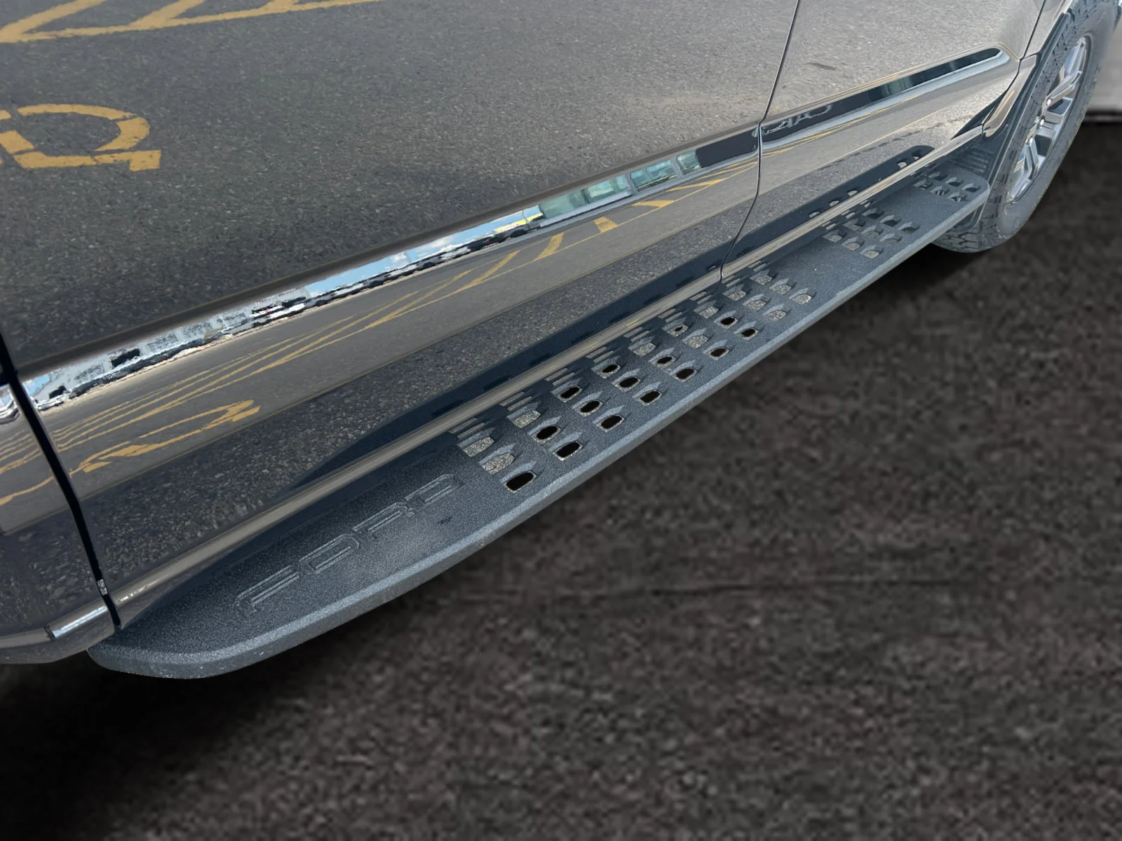 New 2026 Agate Black Metallic Ford Tremor image 11