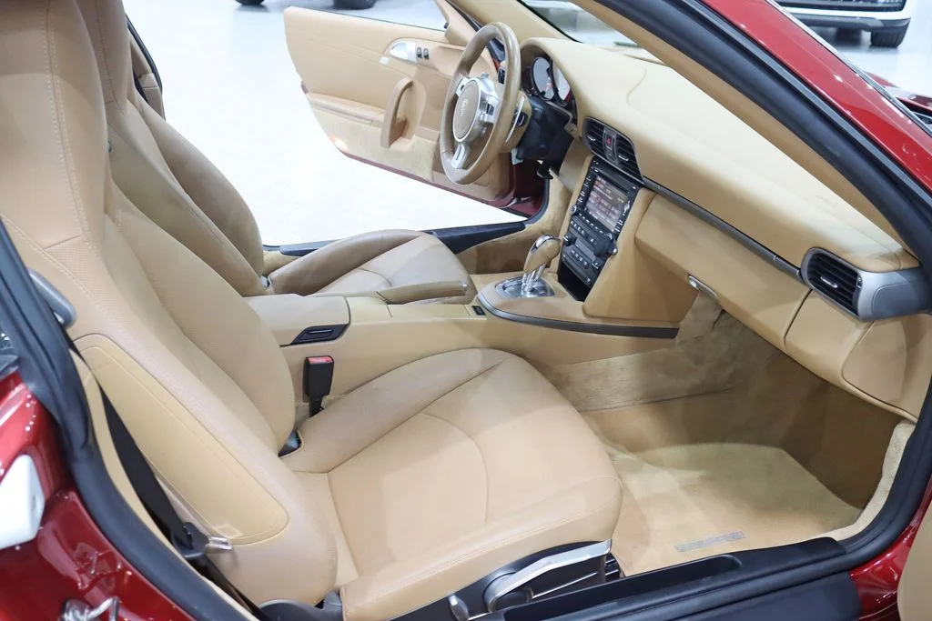 2011 Porsche 911 Carrera