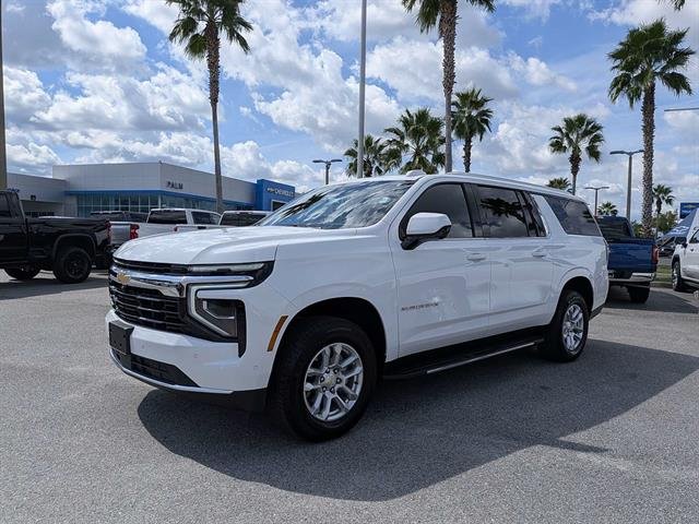 2025 Chevrolet Suburban LS - Photo 7