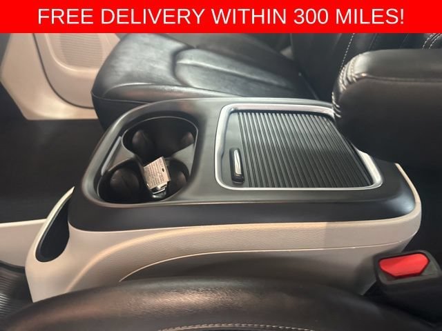 2024 Chrysler Pacifica Touring L - Photo 8