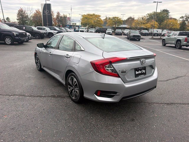 Used 2017  Honda EX-T image 6