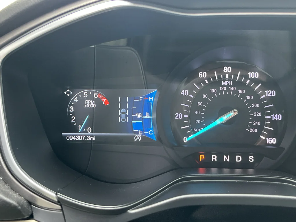 Used 2019 Ruby Red Metallic Tinted Clearcoat Ford SE image 10