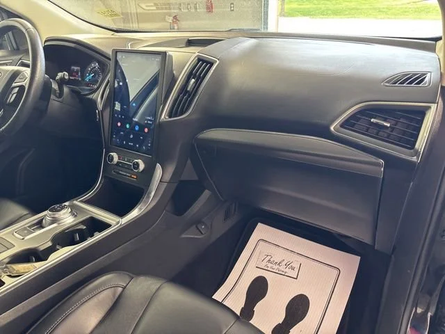 Used 2022  Ford Titanium image 28