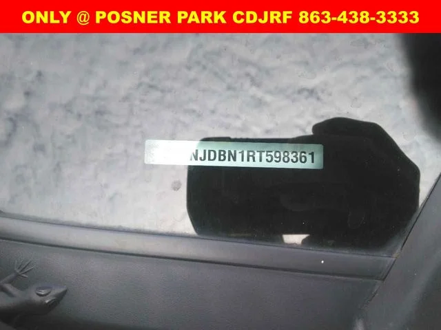 Used 2024 White Jeep Latitude image 12