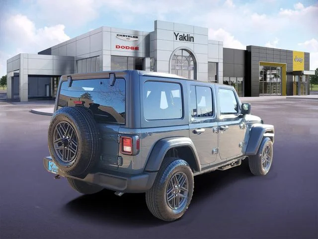 New 2026 Anvil Clearcoat Jeep Sport S image 4