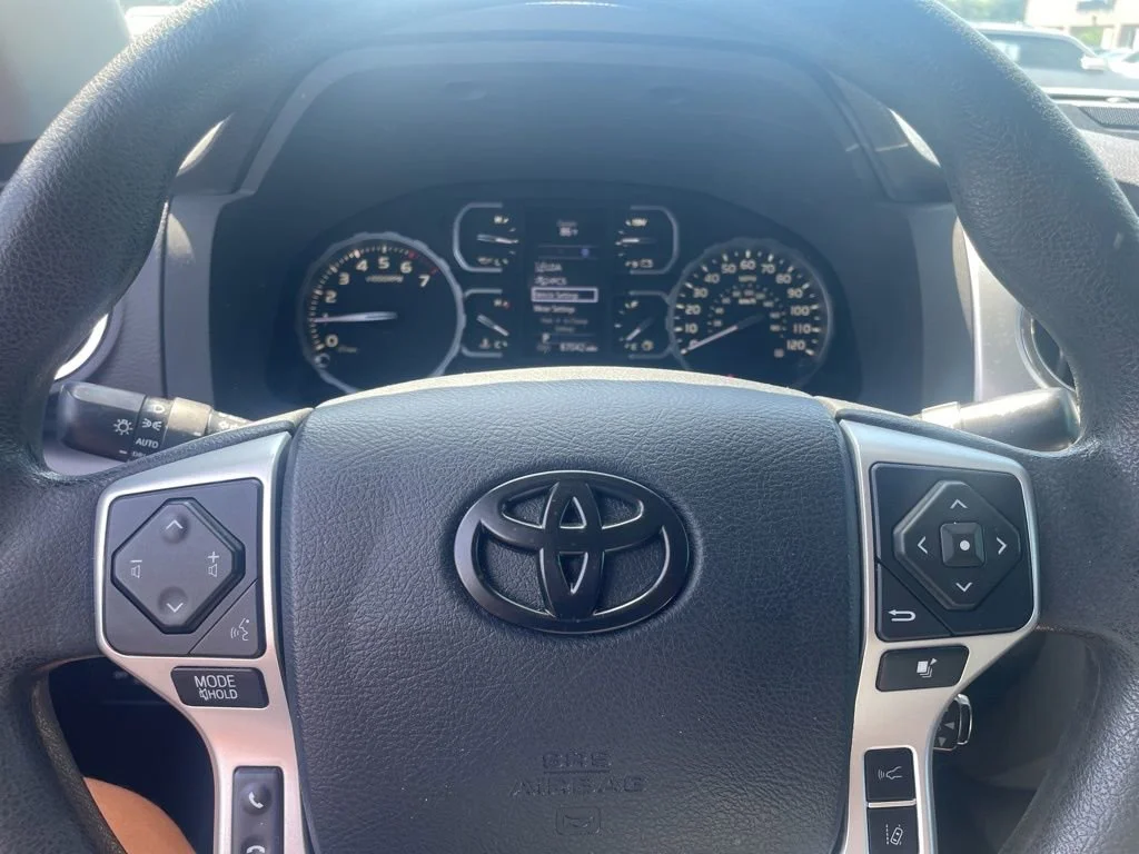 Used 2019 Silver Toyota SR5 5.7L V8 image 23