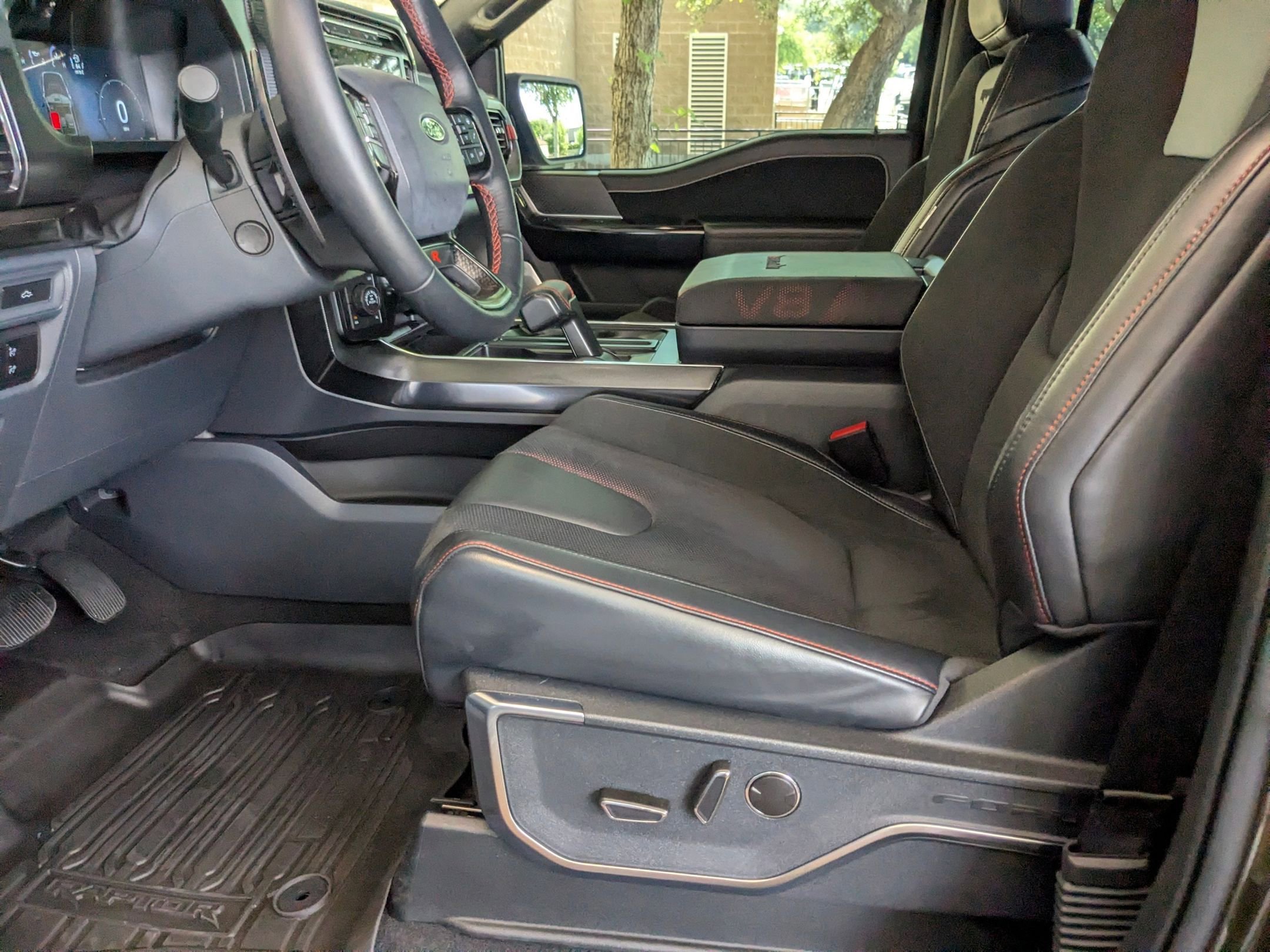 Used 2024 Green Ford Raptor image 9