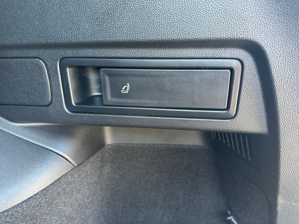 2023 Volkswagen Tiguan SE - Photo 26