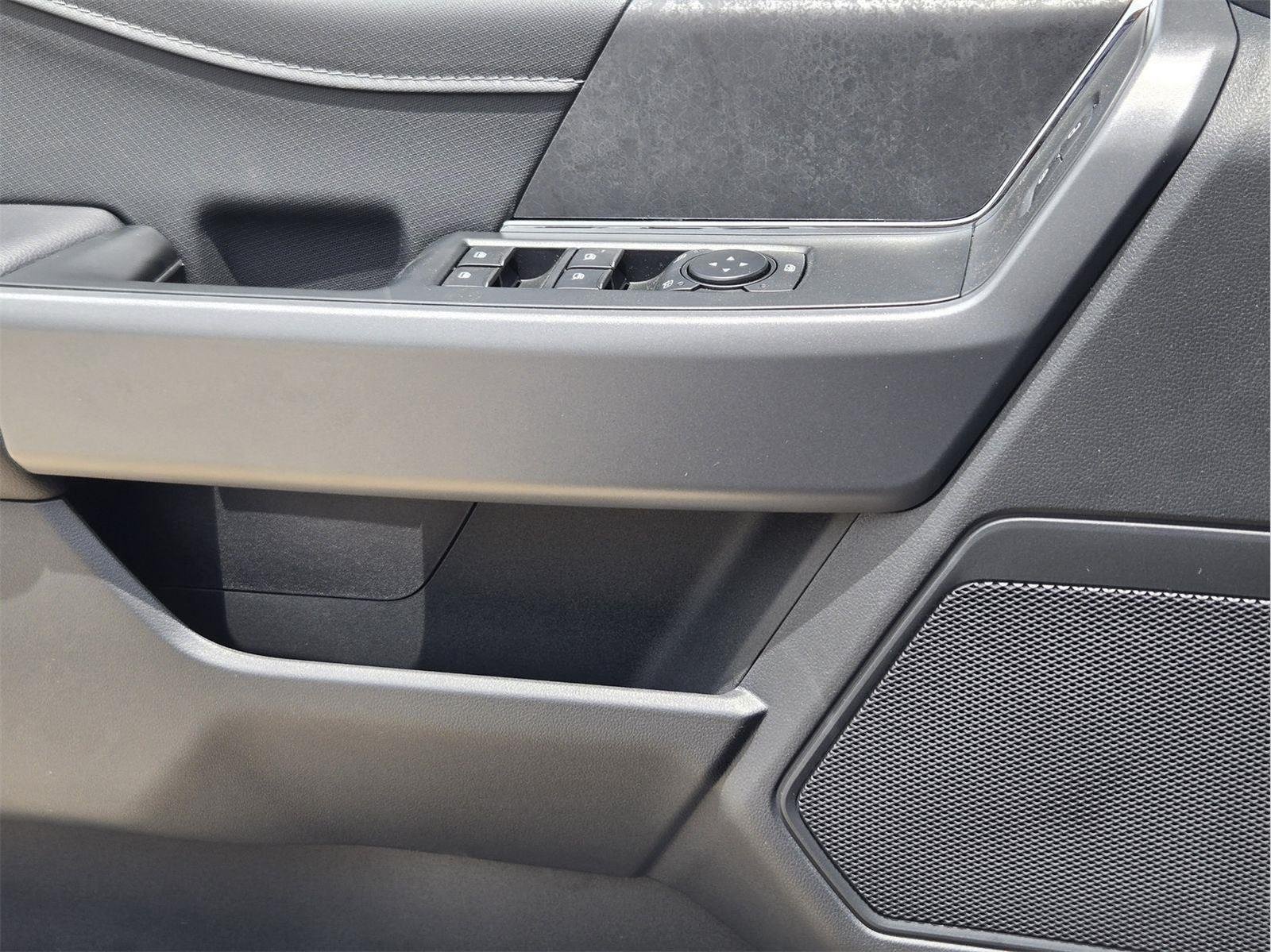 New 2026 Agate Black Metallic Ford XLT image 17
