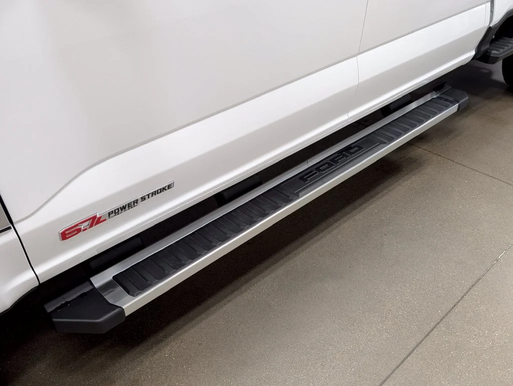 New 2027 Oxford White Ford F-350® Lariat® image 25