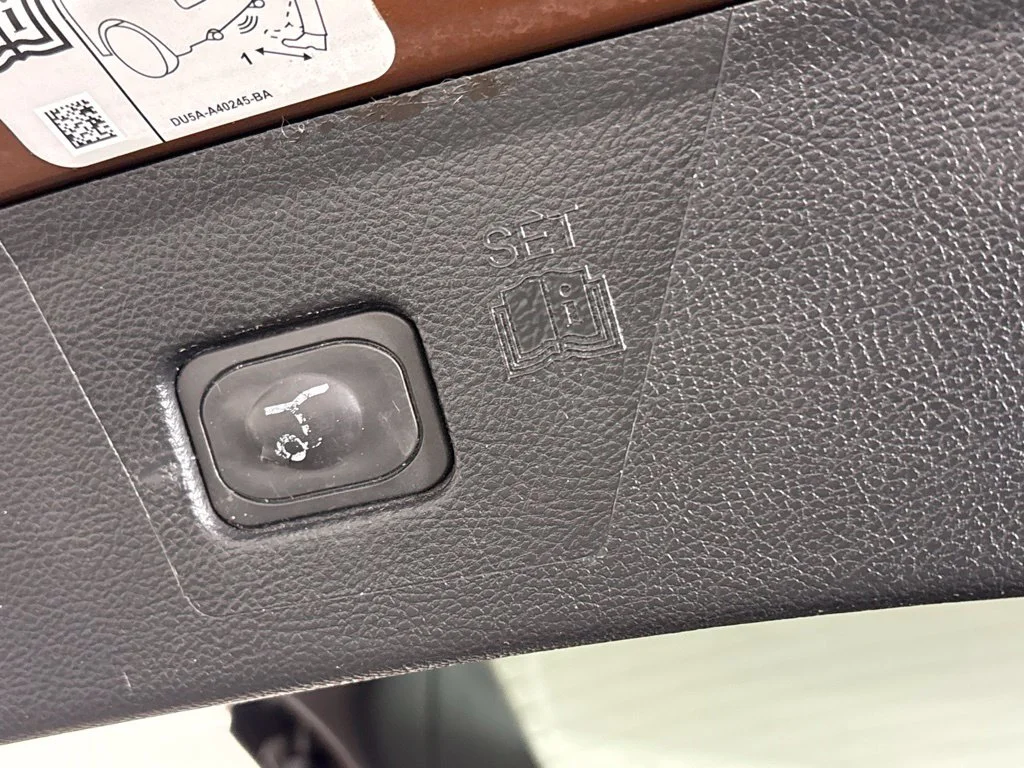 Used 2017 Red Ford SEL image 21