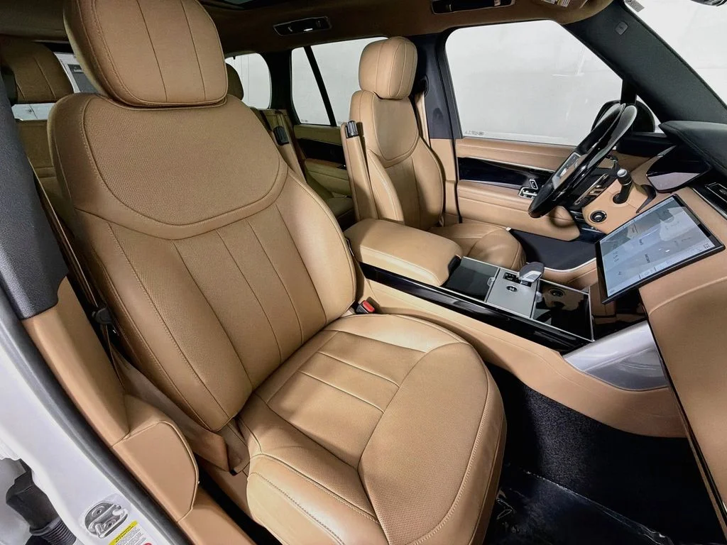 Certified Used 2025 White Land Rover SE image 29