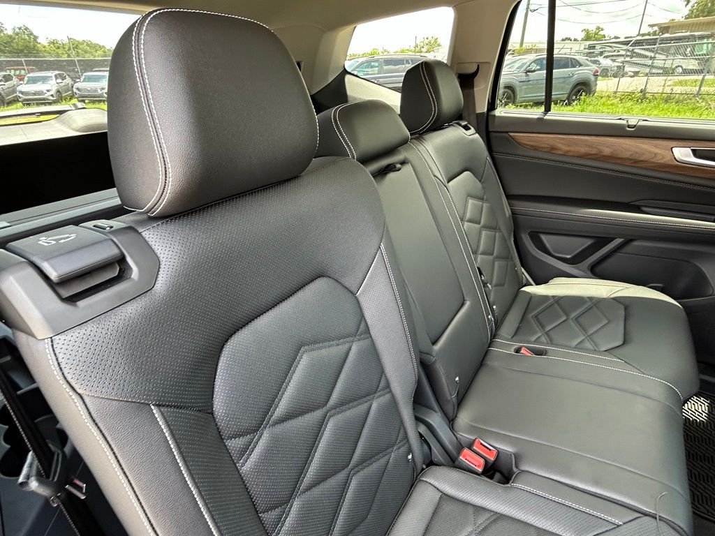 New 2026 Black Volkswagen SE w/Technology image 42