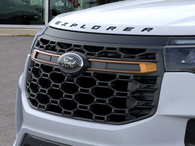 New 2026 Space White Metallic Ford Tremor® image 17